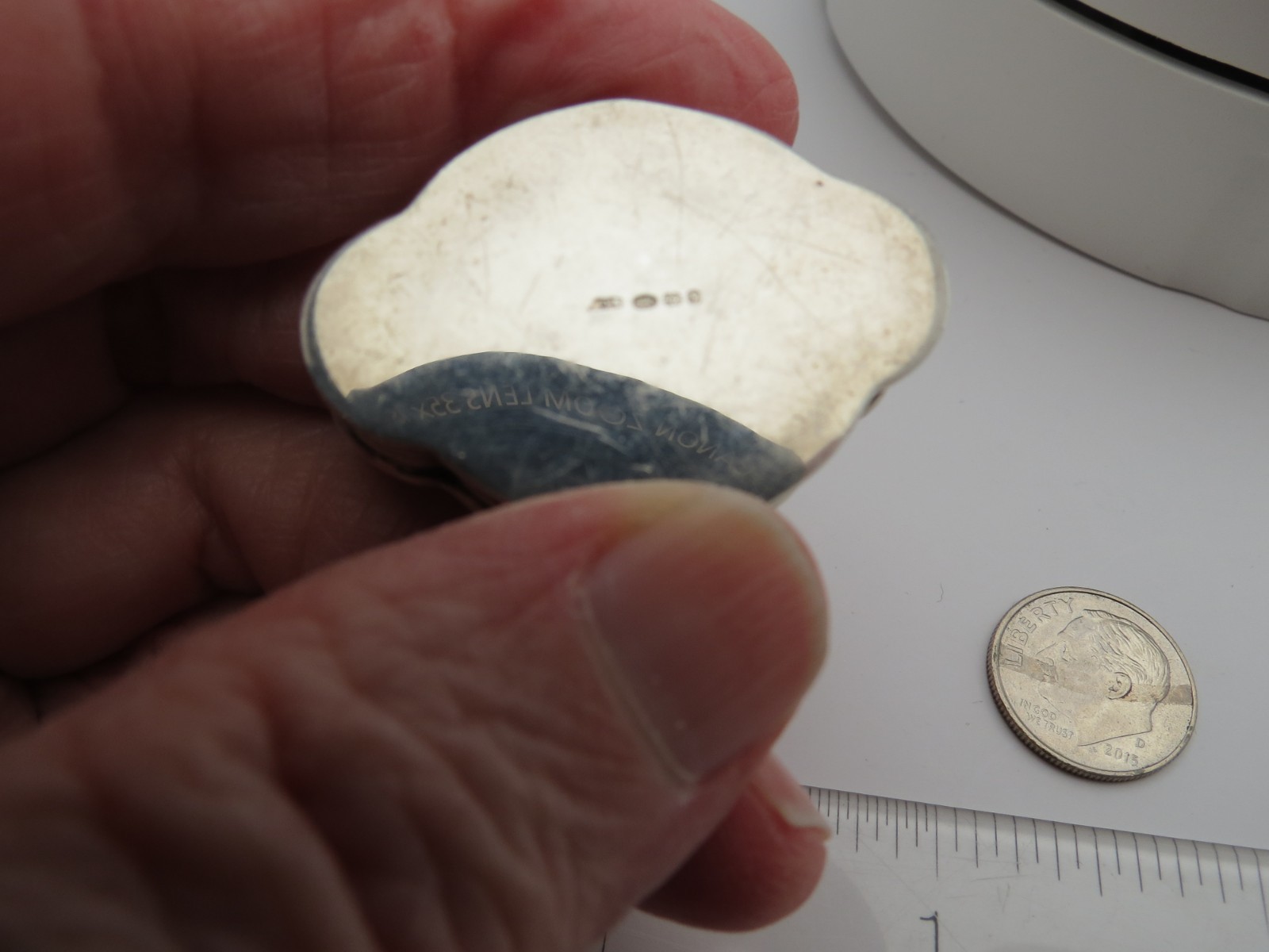 Sterling silver - London English vintage pill box hallmarked 11 grams 1.5 inch