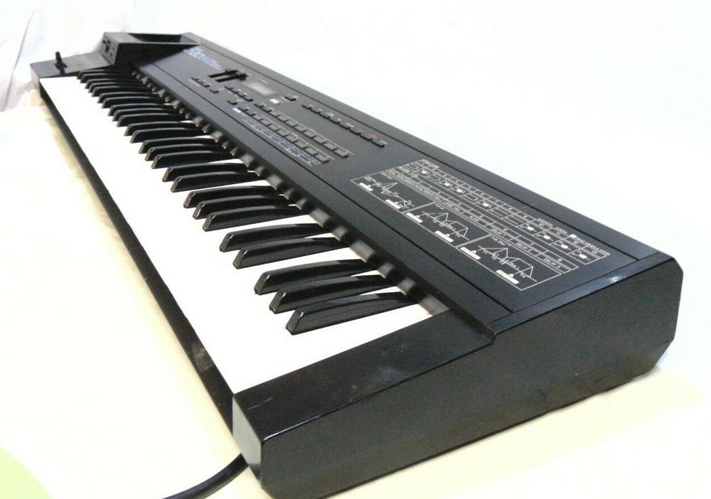 Roland D-20 Multi Timbral Linear Synthesizer Multi Track Sequencer Keyboard