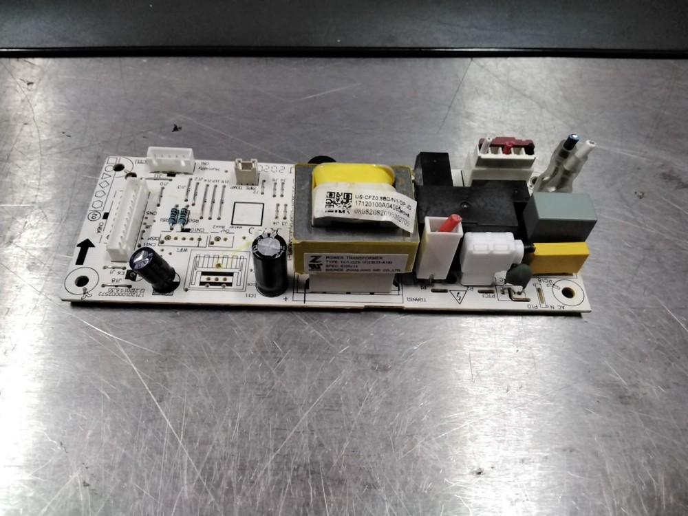 Midea Dehumidifier Control Board Part # 17120100a04095