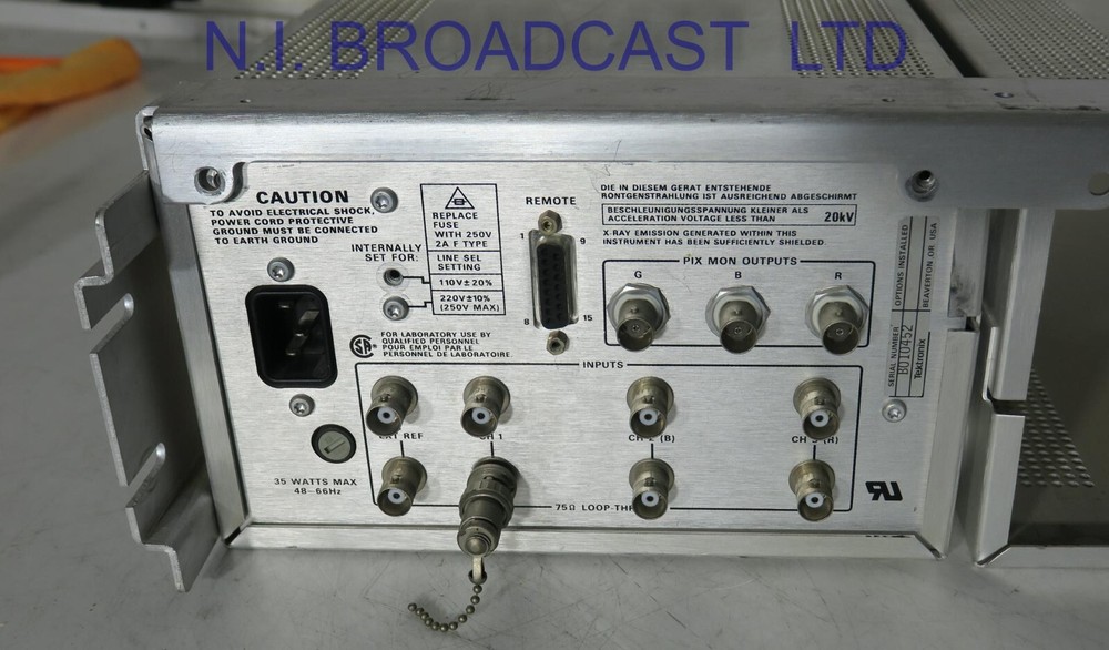 Tektronix wfm300 waveform vectorscope composite / component. excellent