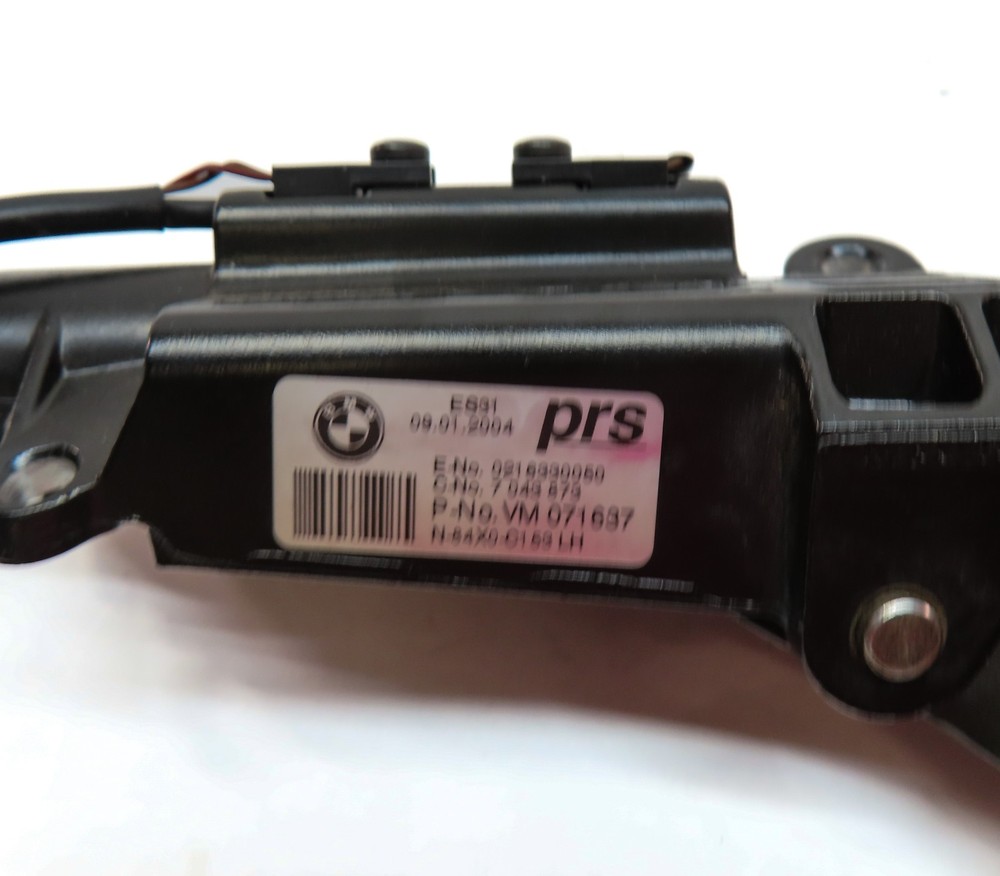 2004 BMW Z4 (E85) FRONT LEFT DRIVER CONVERTIBLE TOP LOCK LATCH ACTUATOR