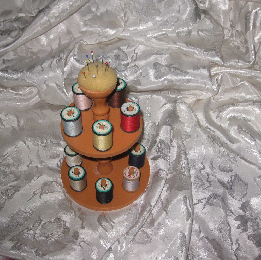 Unique! ~ THREAD CADDY/CAROUSEL & 12 SMALL SPOOLS OF THREADS