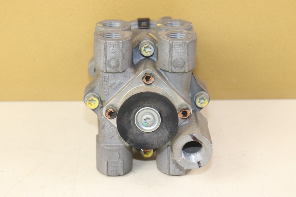 BENDIX E-8P Brake Valve 800629 NEW
