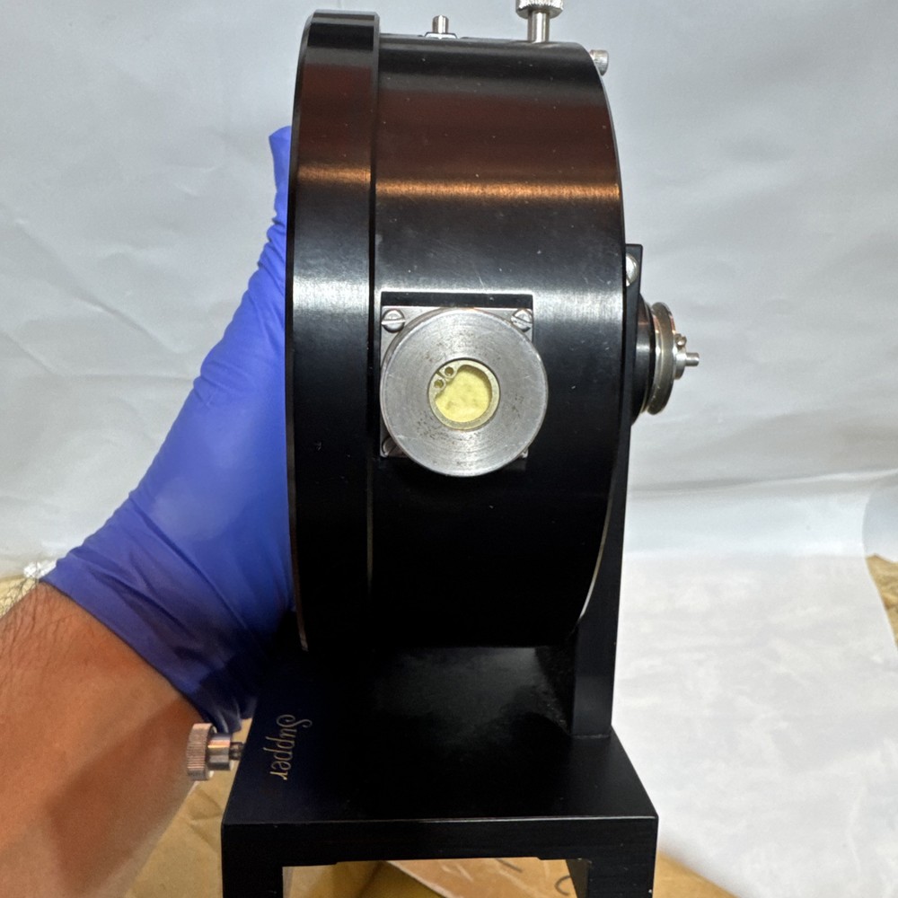 X-ray diffraction powder camera lens