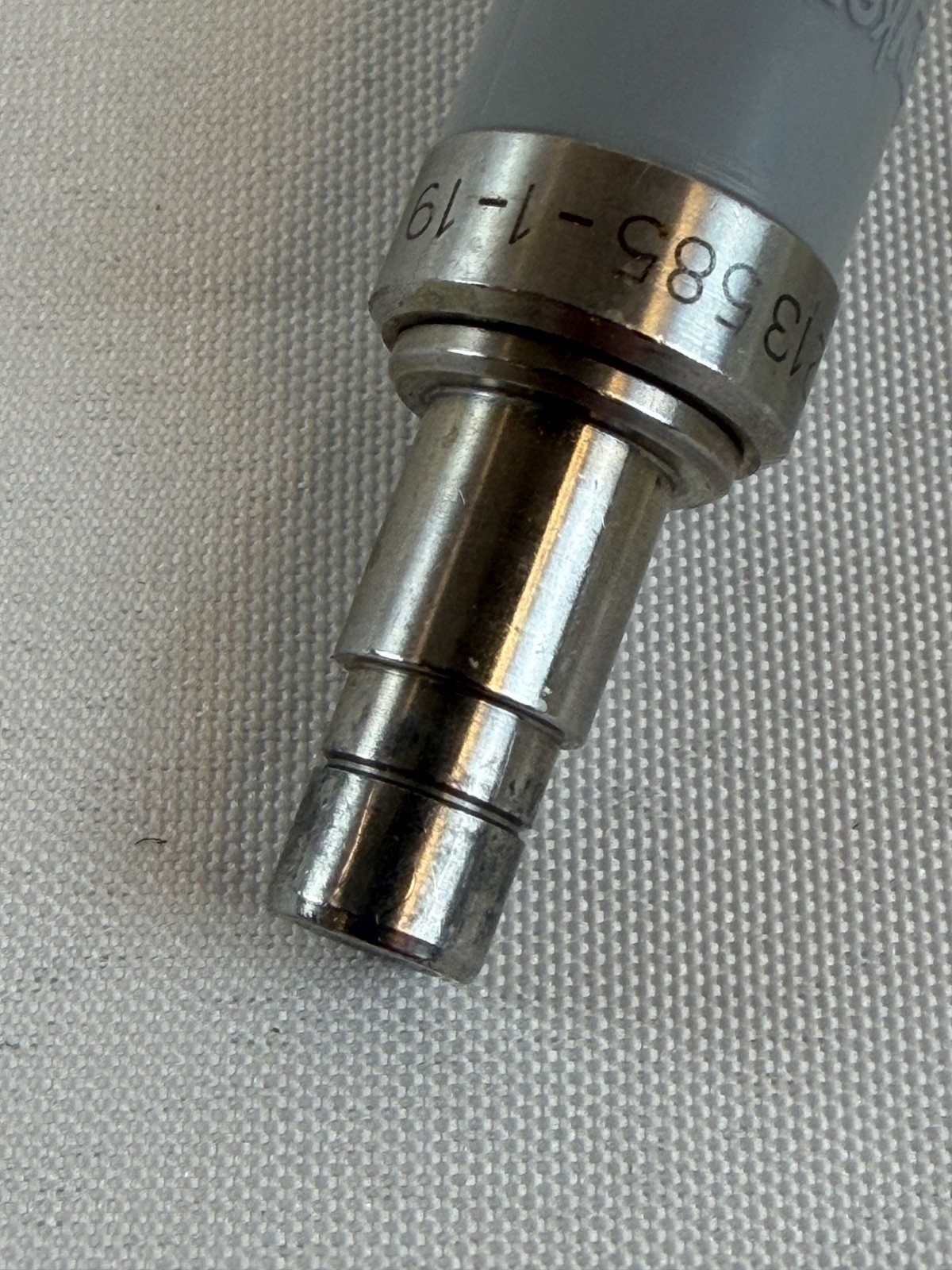 Stryker 233-050-064 Fiber Optic Light Cord 5mm x 9.5' Clear Case Endoscopy