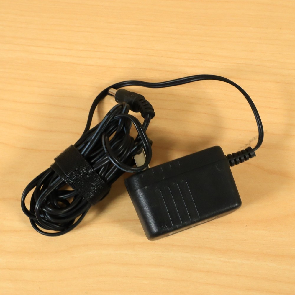 Behringer Model U120015D11 Adapter