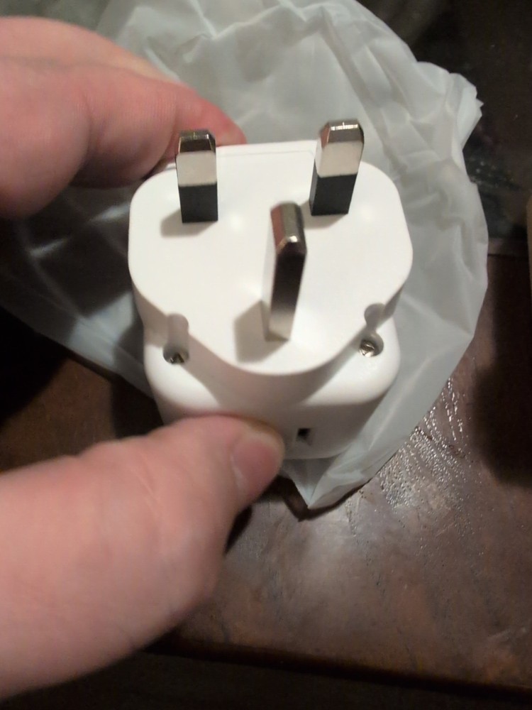 US To UK plug adapter