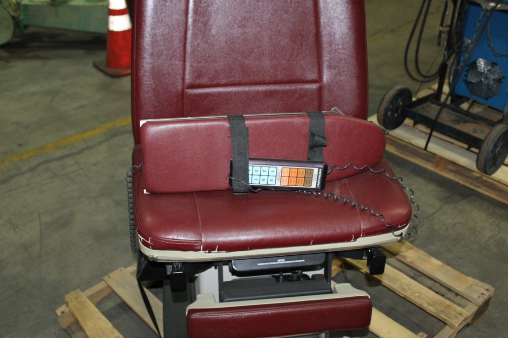 Midmark Model 411 Exam Table 115V