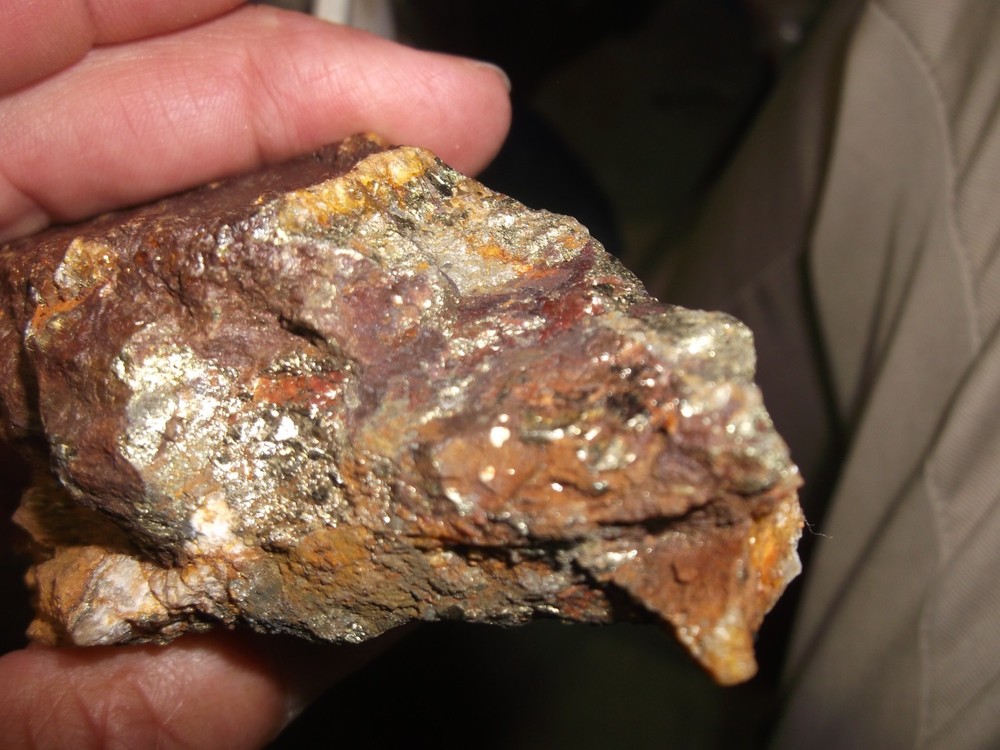 Gold, silver, copper, 315 grams samples ,ore high grade .