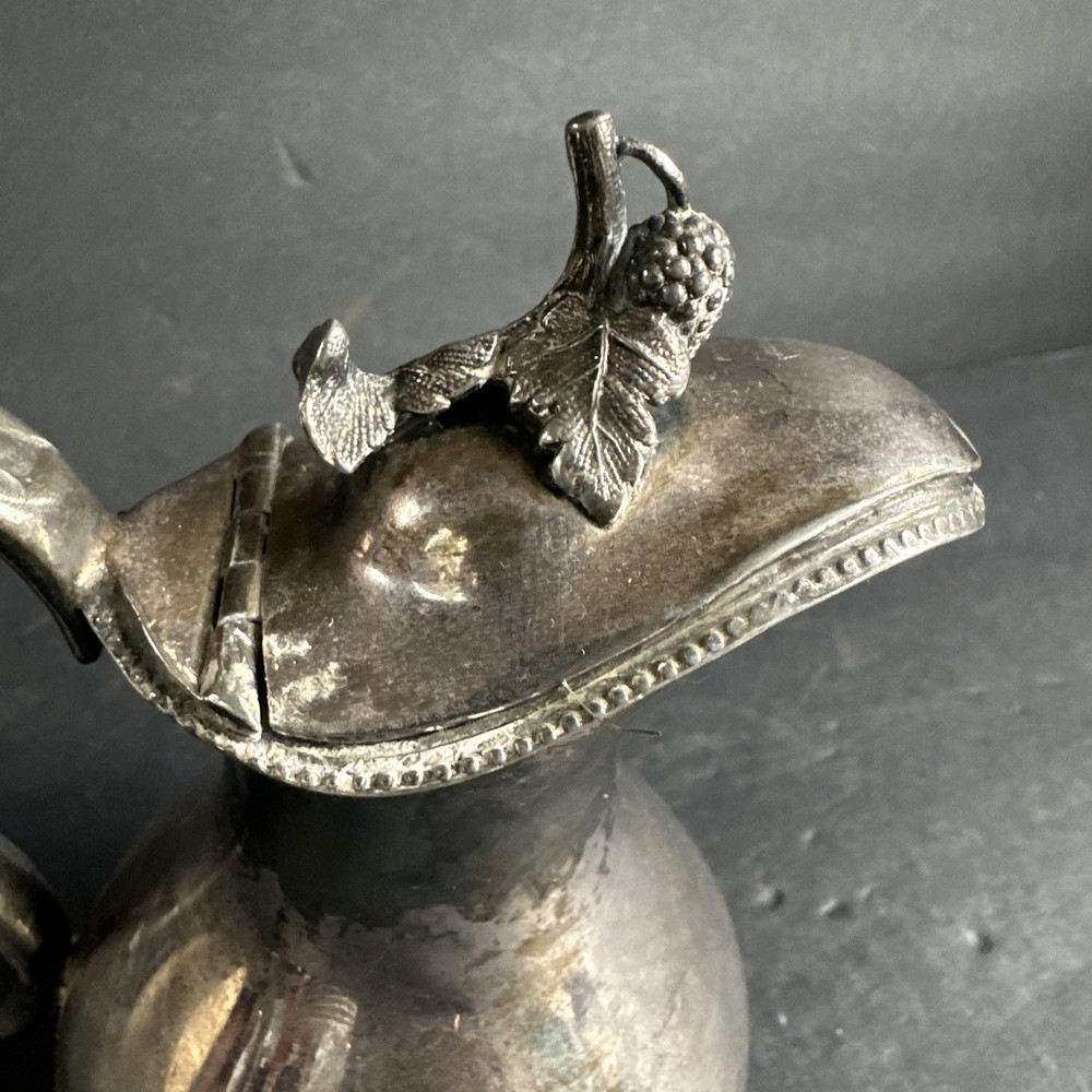 Rare Fine Quality Silverplate Maple Syrup #R28