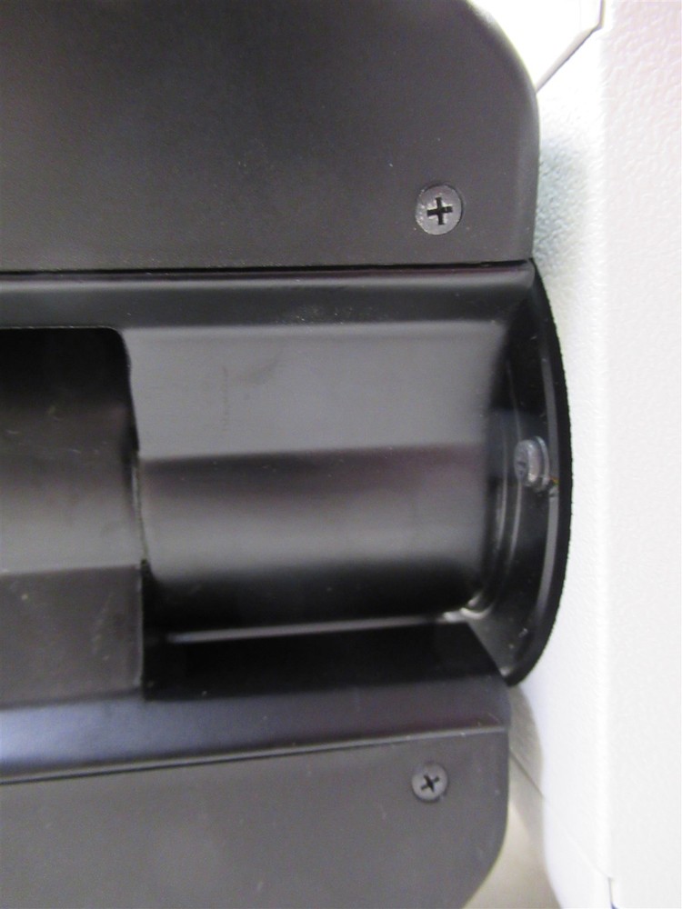 Nikon Eclipse E200 Microscope Binocular Head E2-TB Missing One Eyepiece