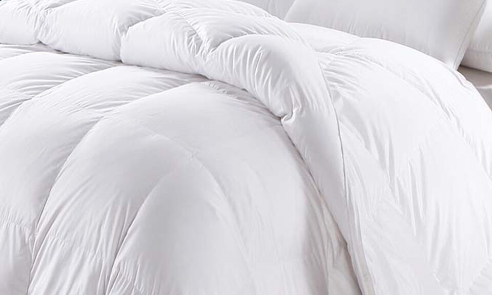 Goose Down Comforter 600 Thread Count Oversized Winter Weight Warm Duvet Insert