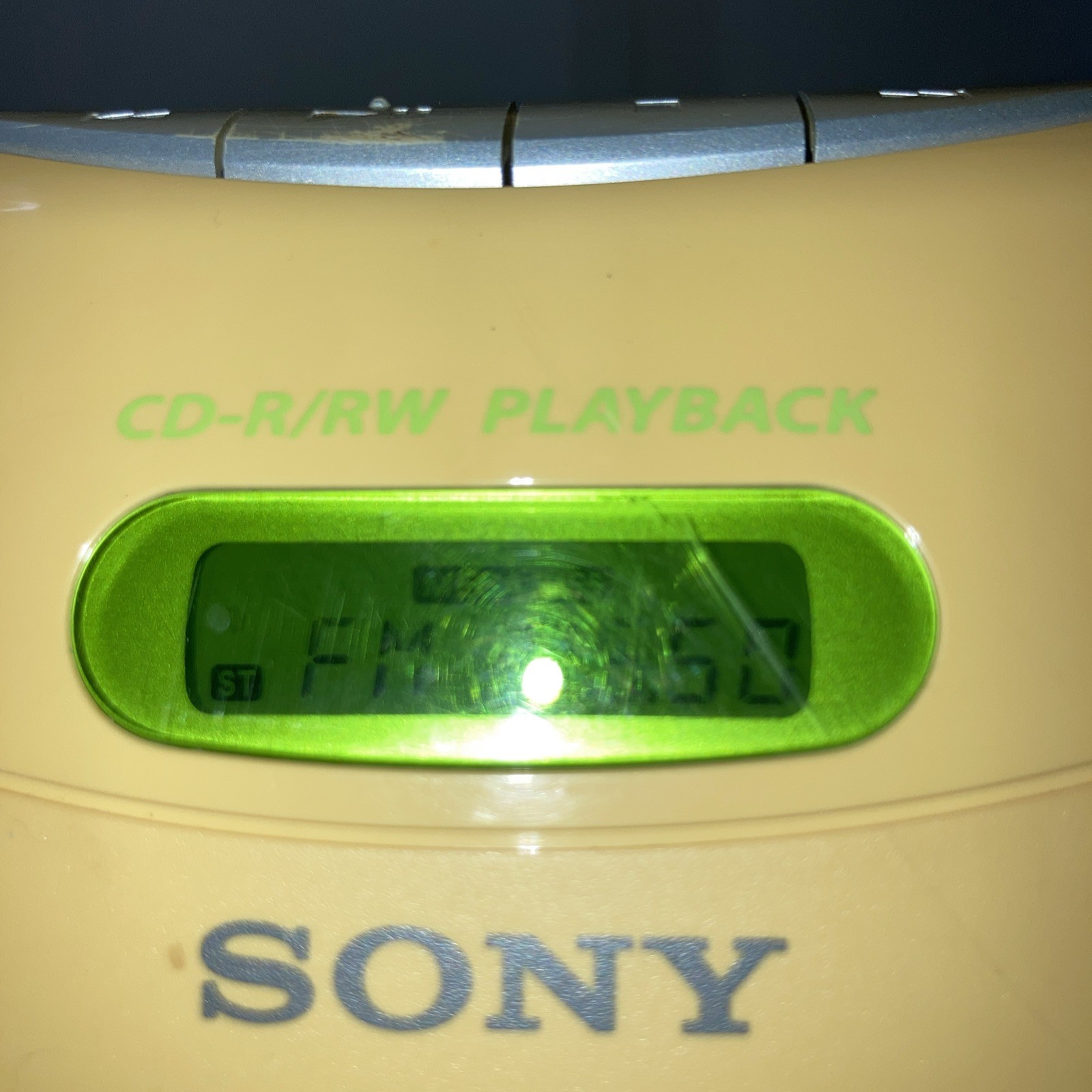 Sony ZS-YN7 Boombox CD/R-RW/AM FM/MP3 MegaBass Tested working Some Blemishes