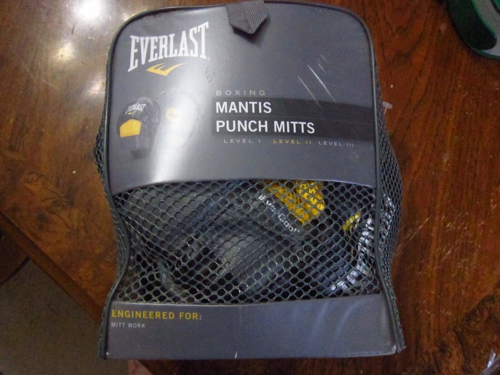 Everlast Boxing Evercool Mantis Punch Mitts PLUS Iso Plate Hand Wraps EXCELLENT