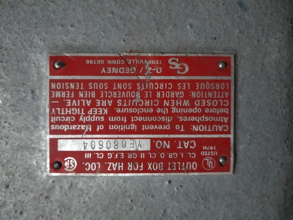 OZ-Gedney Y/E-080604 Cast Iron Junction Box