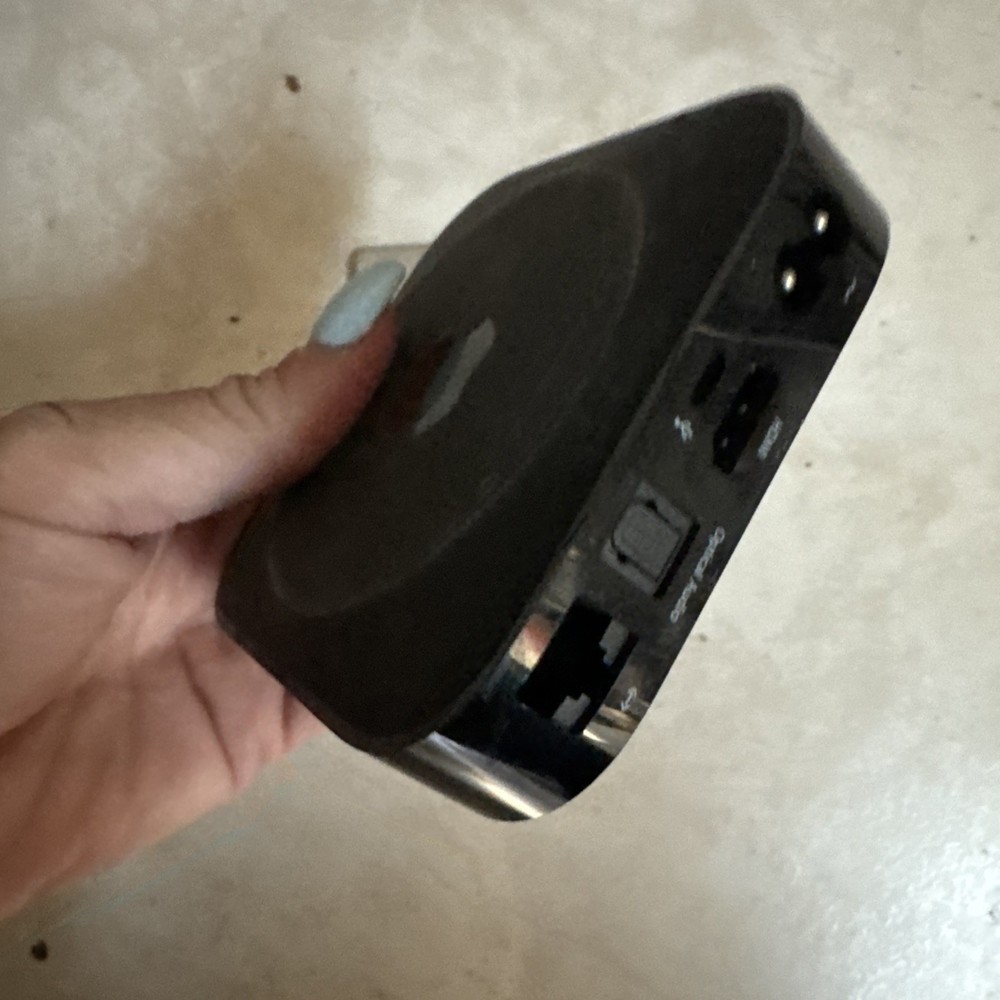 Apple TV Smart Media Streaming Player Model A1378