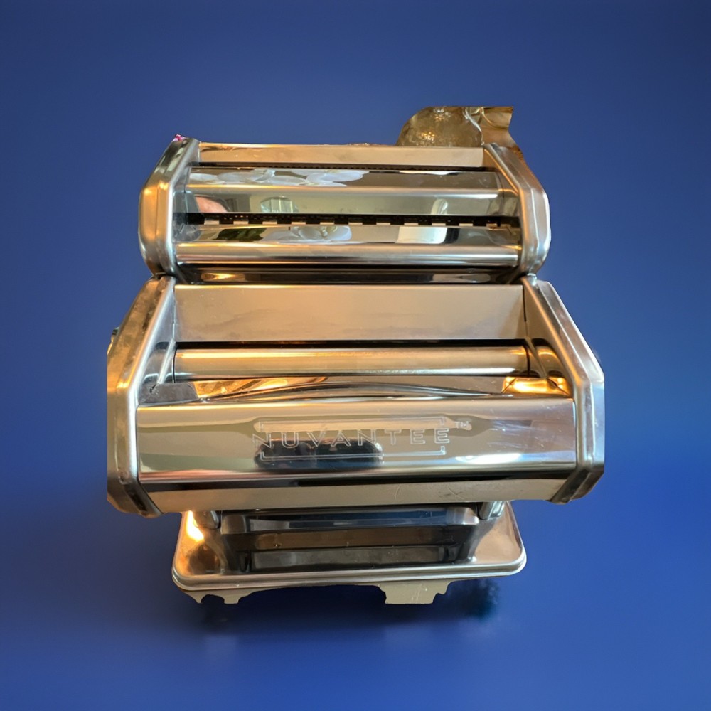 Nuvantee Manual Pasta Maker Silver Metal Durable Kitchen Tool