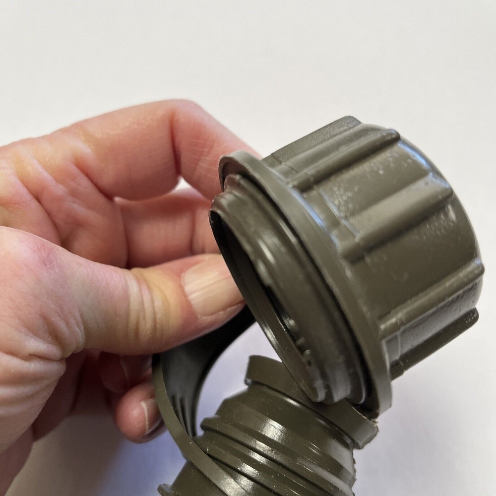 Canteen 2 Quart Green Olive Drab PLASTIC US Issue 7x7 inch