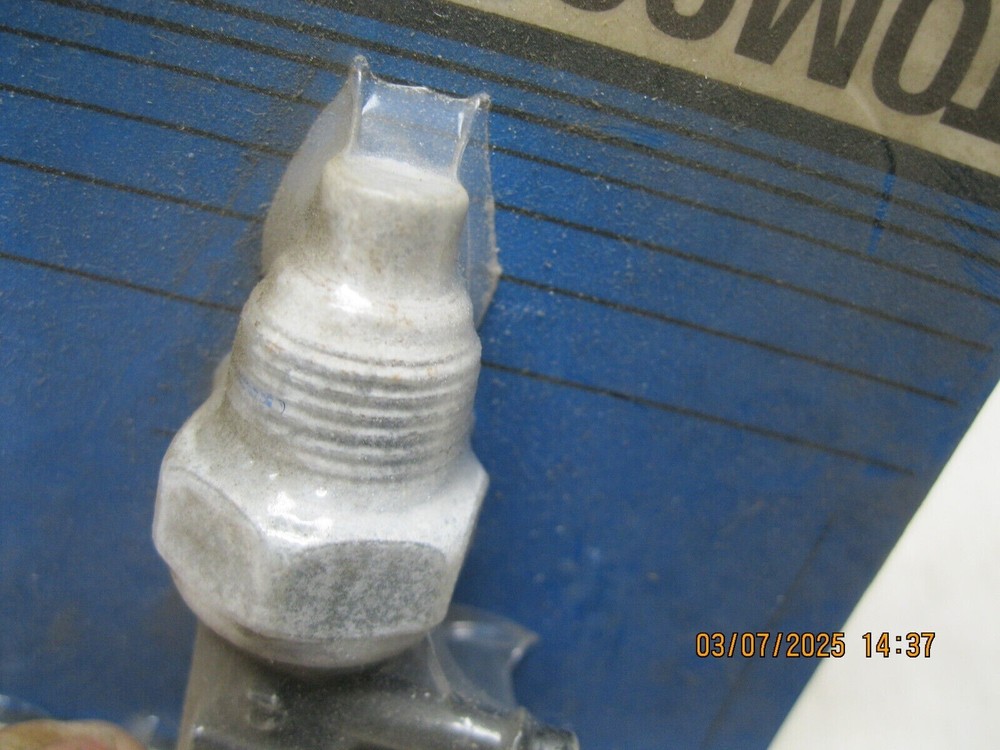 Tomco 13309 Ported Vacuum Switch