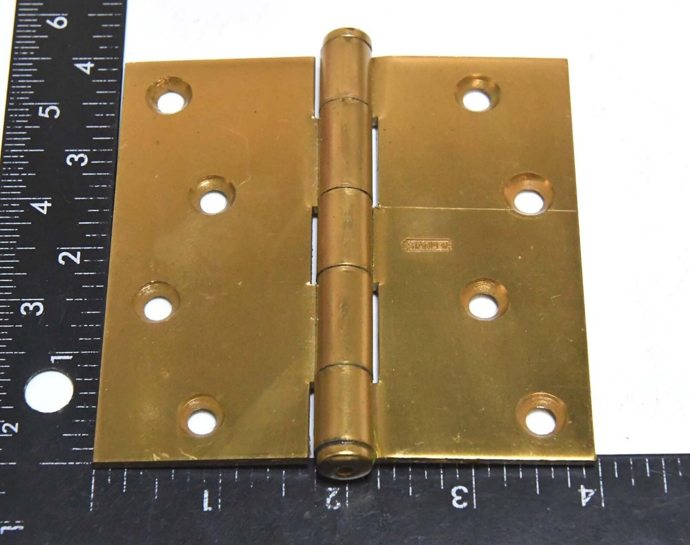 SINGLE STANLEY BRASS FINISH HINGE 4 X 4