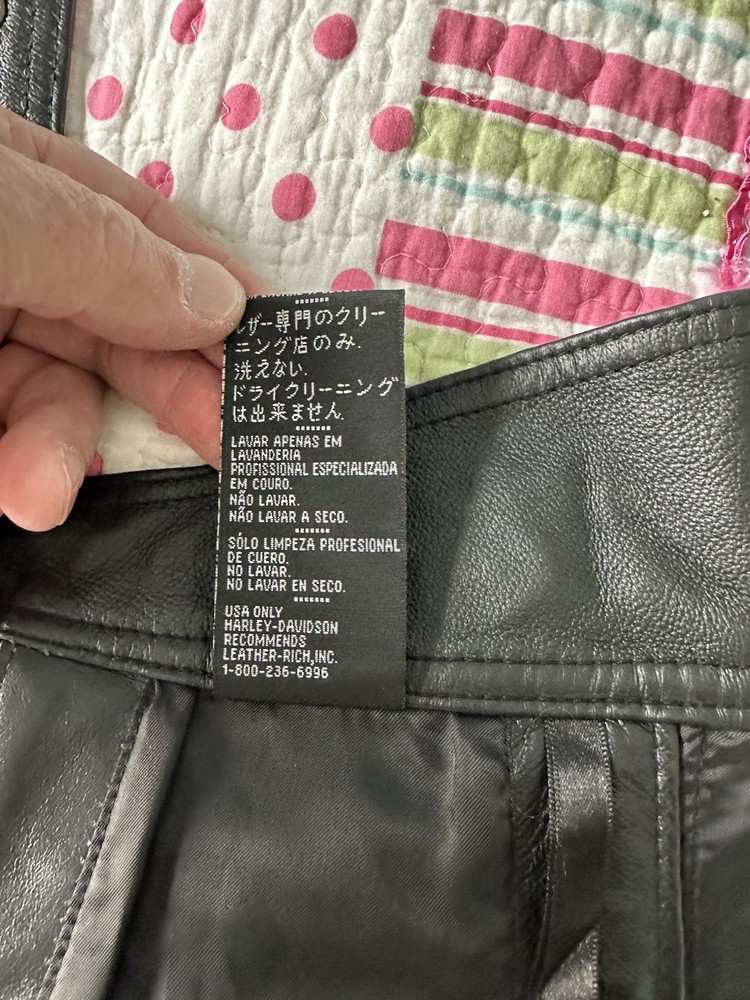 Harley Davidson Leathers Medium. Genuine Leather Used One Time.