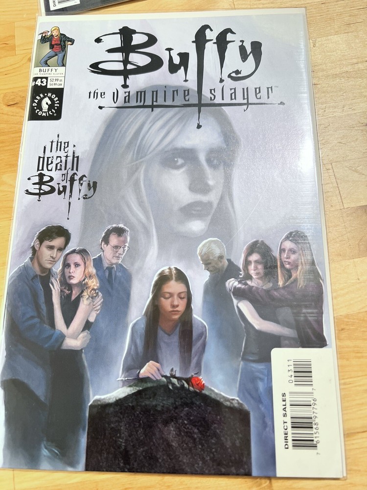 Buffy the Vampire Slayer Comic Book (4) + CSI (1) LOT