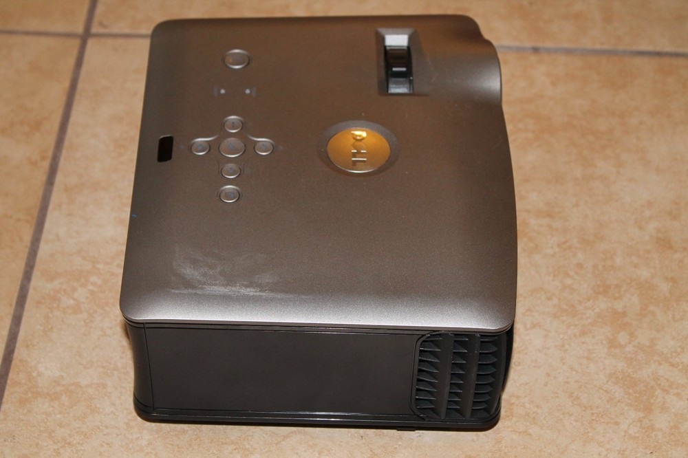 Dell 1800MP DLP Home Theater Projector Does Not Work Gray