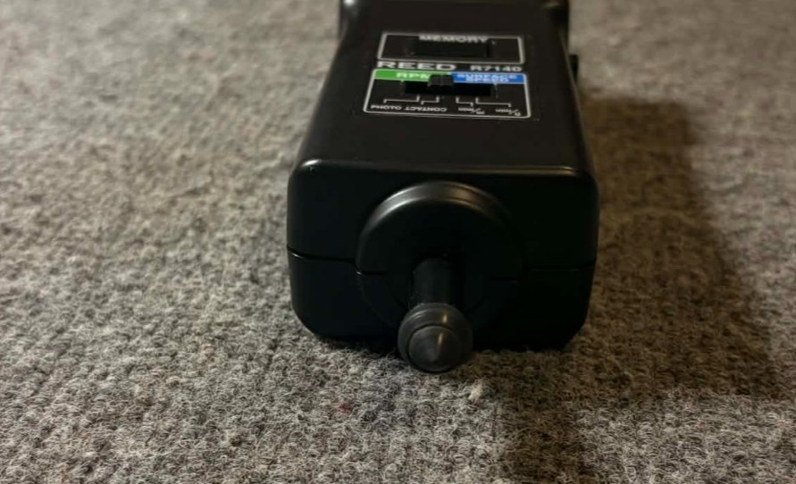 Reed Instruments R7140 Combination Contact Tachometer Black