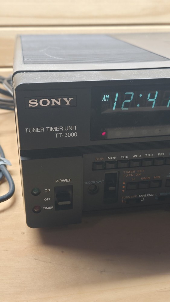 Sony TT-3000 Portable Programmable Digital Cassette Tuner Timer Unit UNTESTED