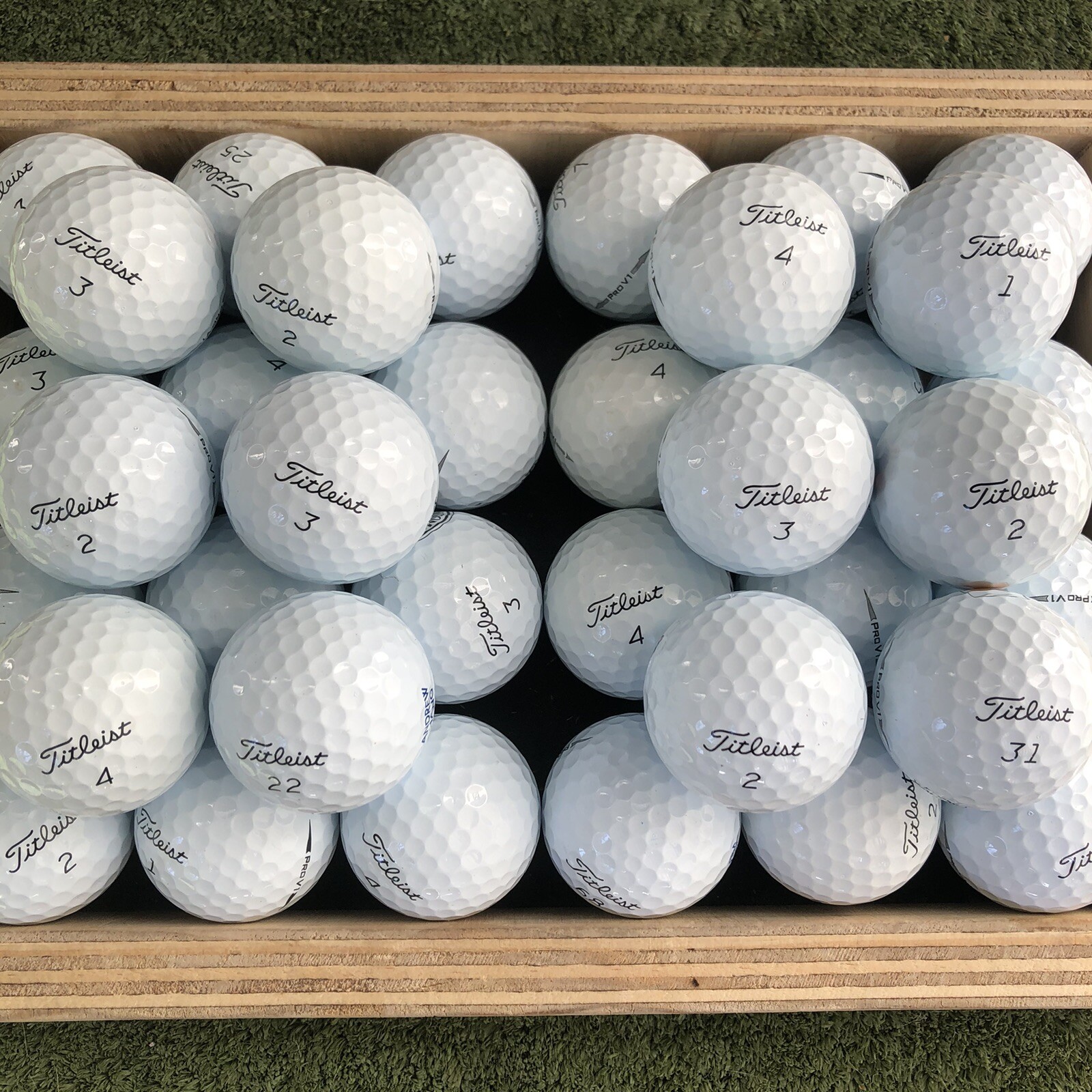 50 Titleist Pro V1 4A Grade Used Golf Balls (AAAA) White
