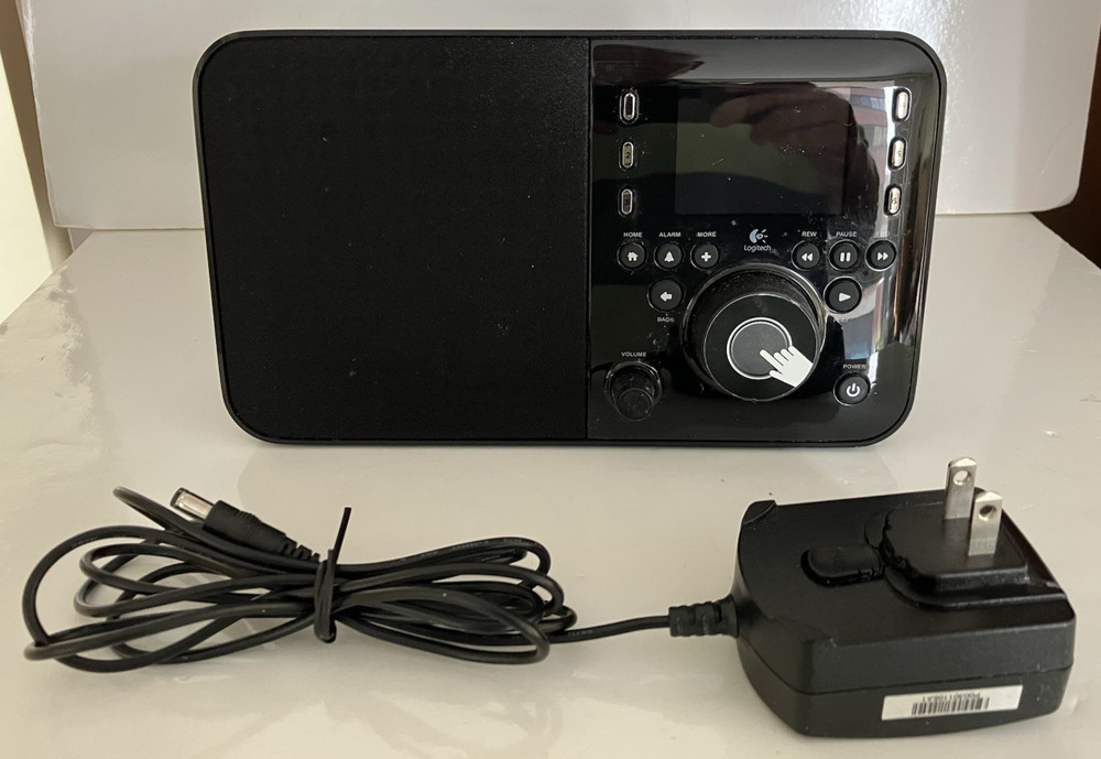 Logitech Squeezebox X-R0001 with Power Adapter