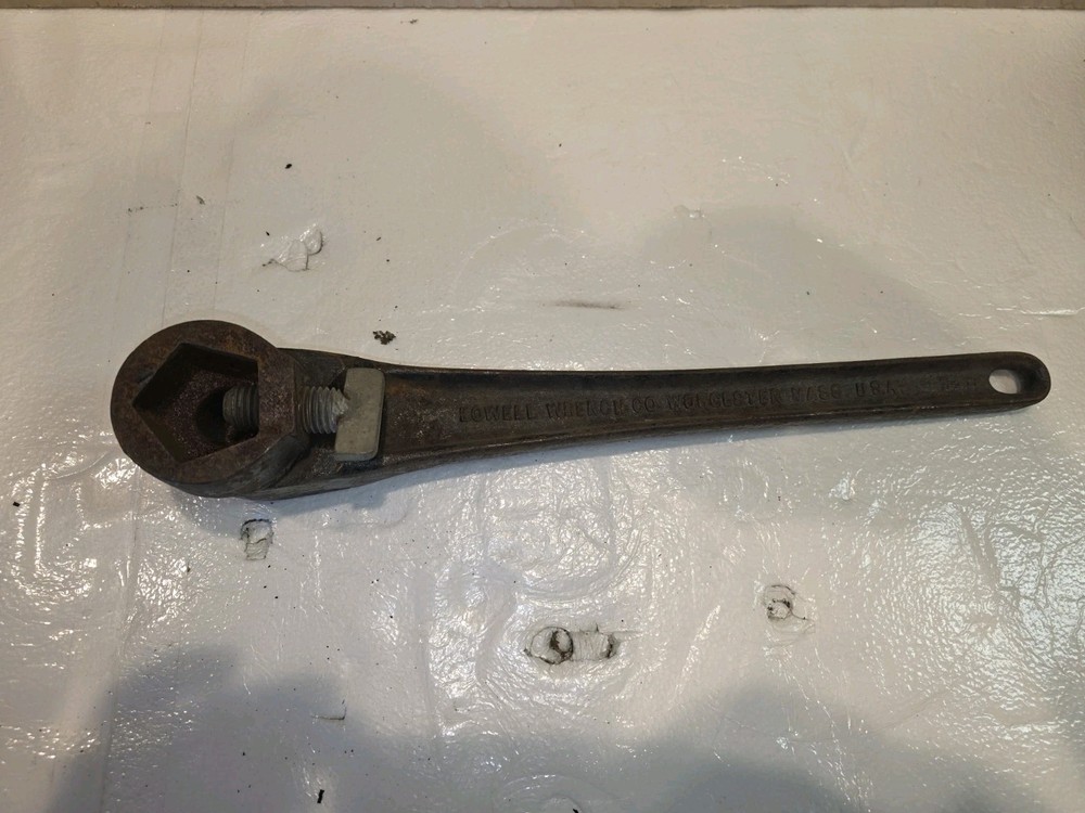 Lowell No. 52 Tool Ratcheting Hydrant Wrench  Fire Hydrant Contractor Used
