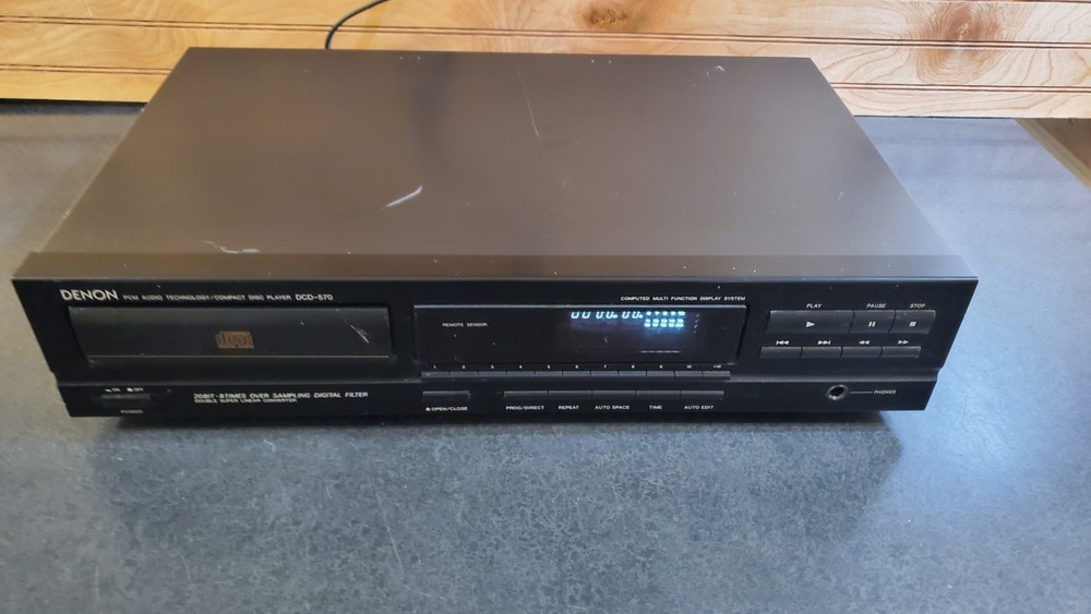 Vintage Denon DCD-570 Compact Disc Player No Remote Fully Functional