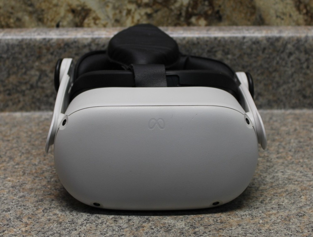 Meta Quest 2 VR Headset