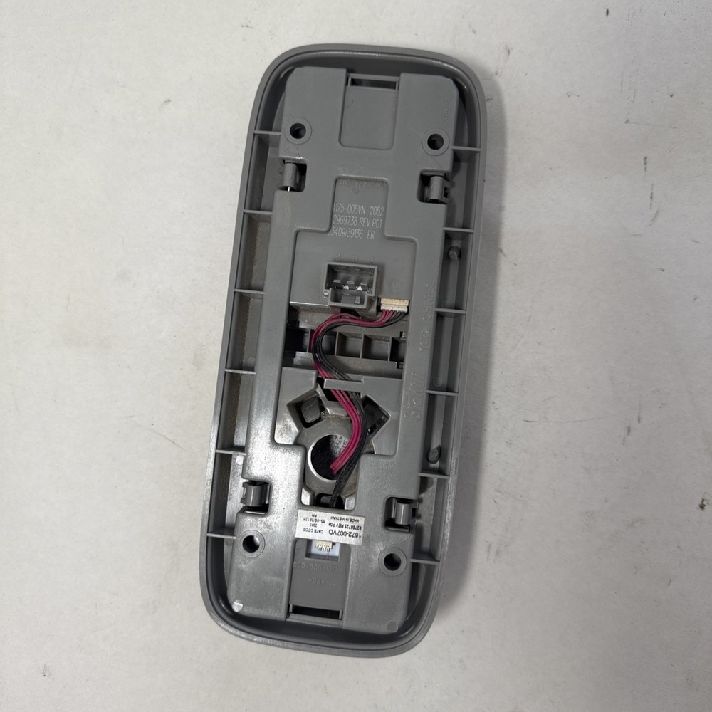 Volvo VNL Interior Sleeper Cab Overhead Dome Light OEM 22969738