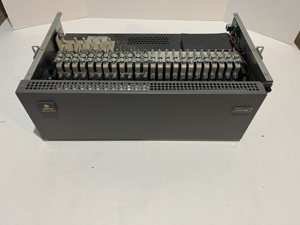 Vertiv NetSure 5000 Power Distribution Cabinet Panel