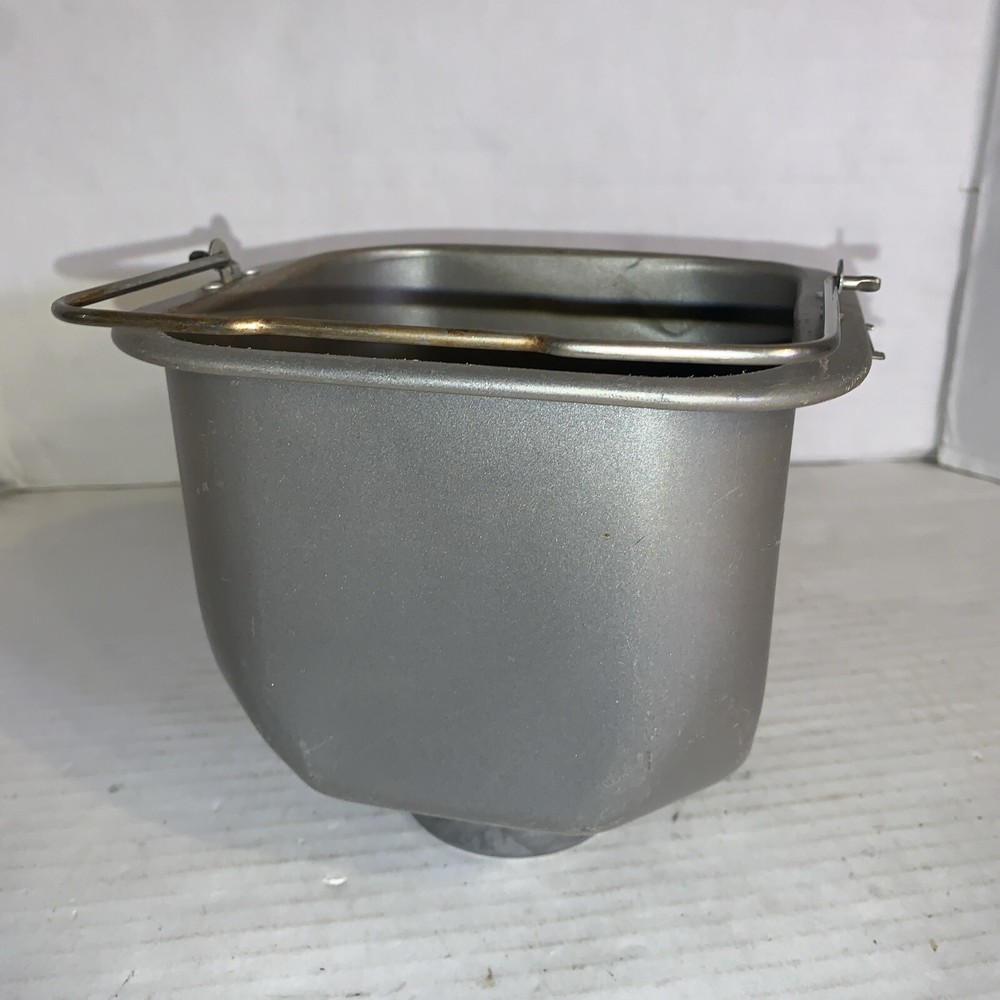 Sunbeam Oster Bread Maker Machine Model 4807 Replacement Parts Pan And Paddle
