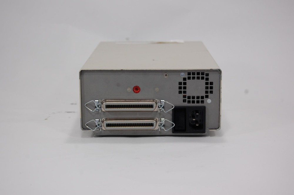*Read ADIC DATa 8000B External Tape Drive