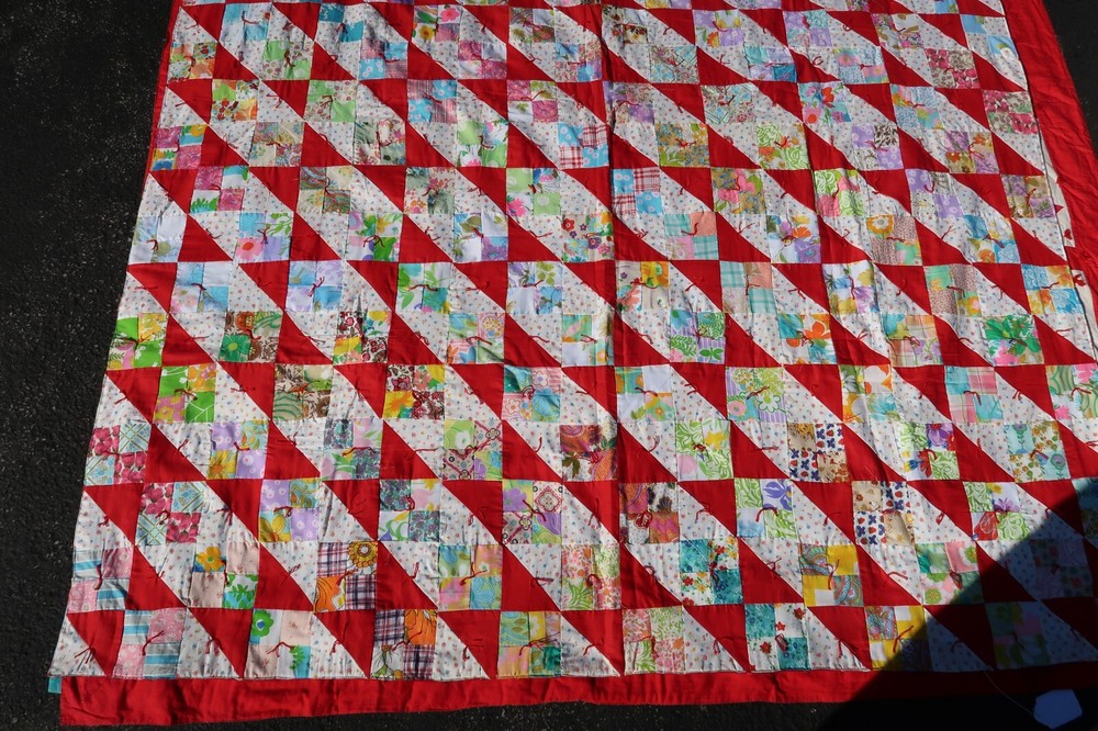 Vtg Patchwork Pattern Tiny Square King Quilt Measures 71x88 In. Beautiful