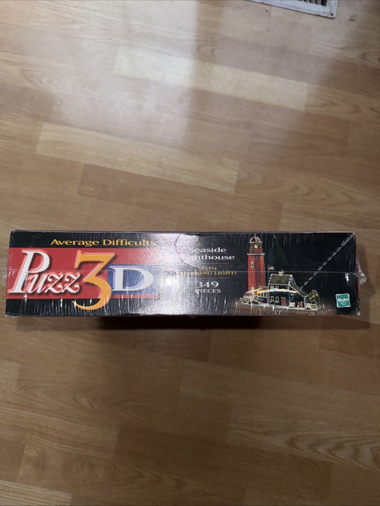 Puzz 3D “Seaside Lighthouse” Americana Collection, 349 Pc Includes The Light