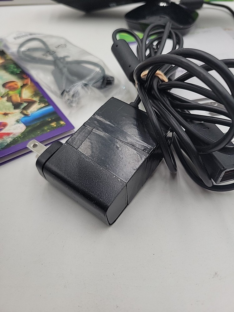 Microsoft Xbox 360 Kinect Motion Sensor Bar w/Kinect Adventures Game (READ)