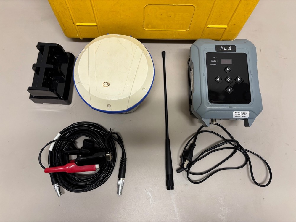 iG9a GNSS Receiver and Model DL8 Repeater *used*