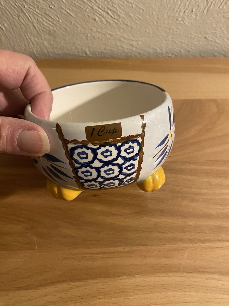 Temptations Old World Blue Owl Nesting Measuring Cups