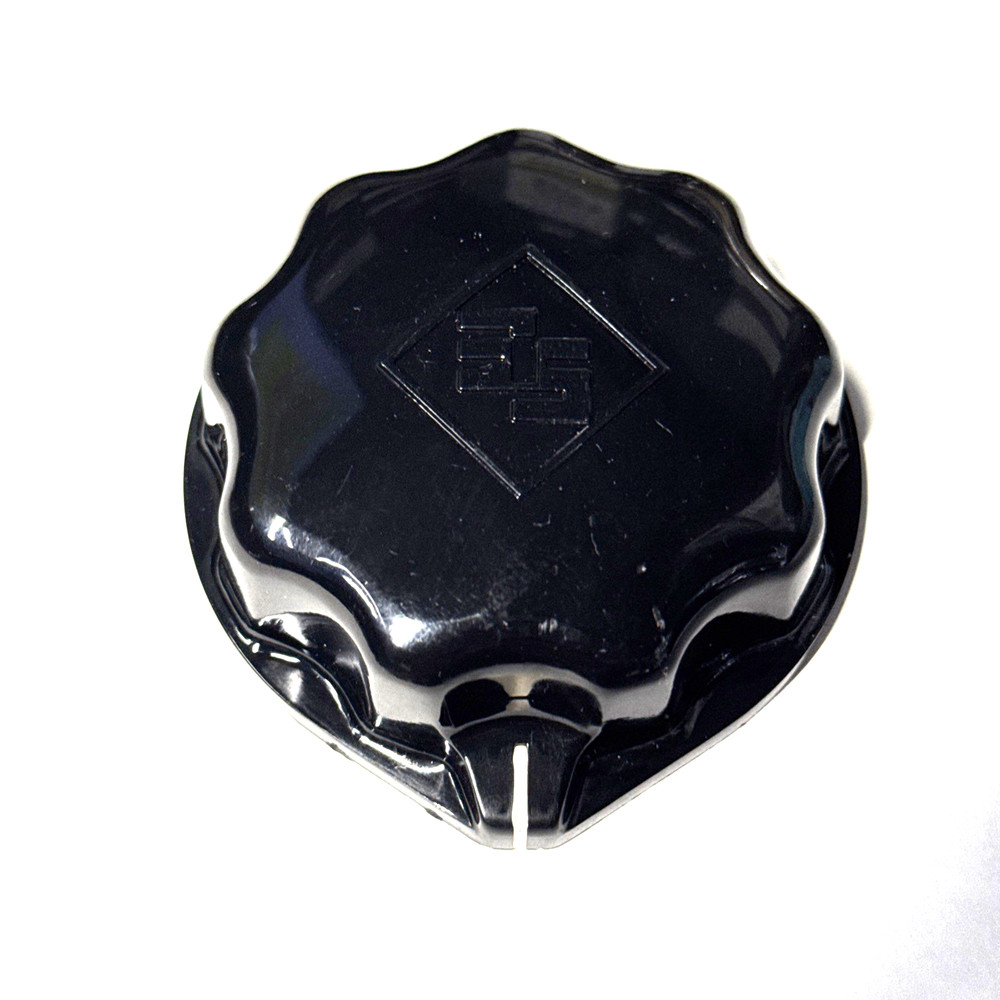 one black large knob OD 2-7/8 inch for 6 mm shaft OD=78 mm USED