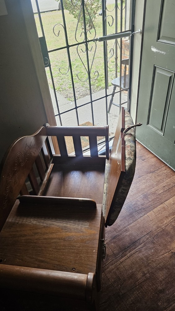 vintage gossip bench