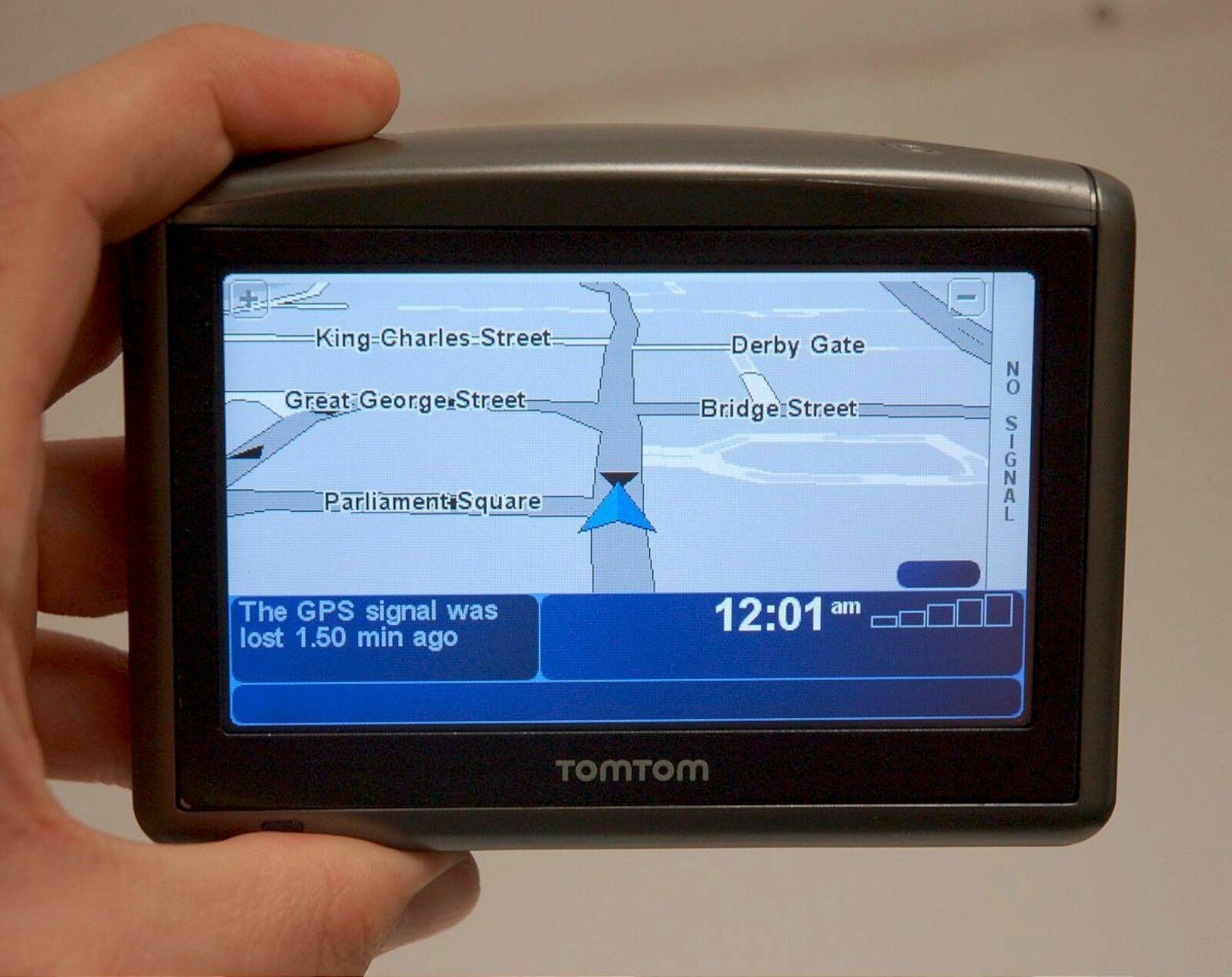 TomTom ONE XL Portable Car 4.3" LCD GPS System USA/Canada navigator receiver Set