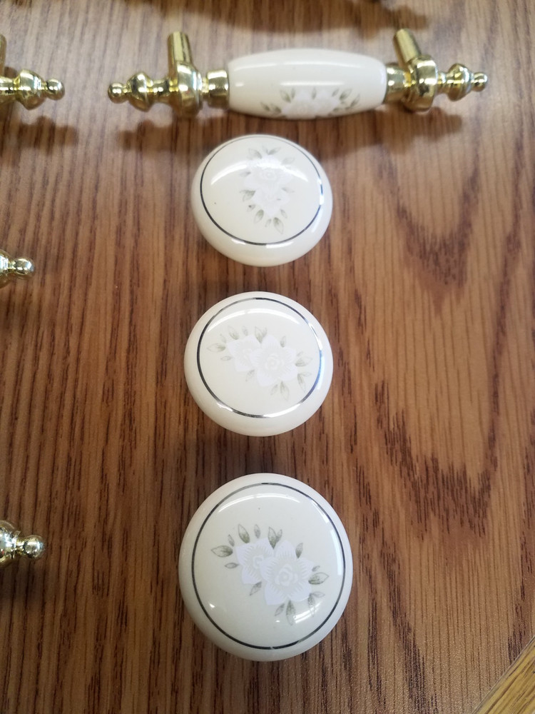 Vintage Flower Pulls