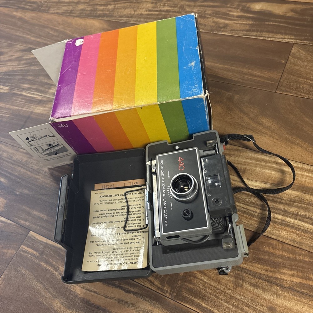 Polaroid 440 Land Camera