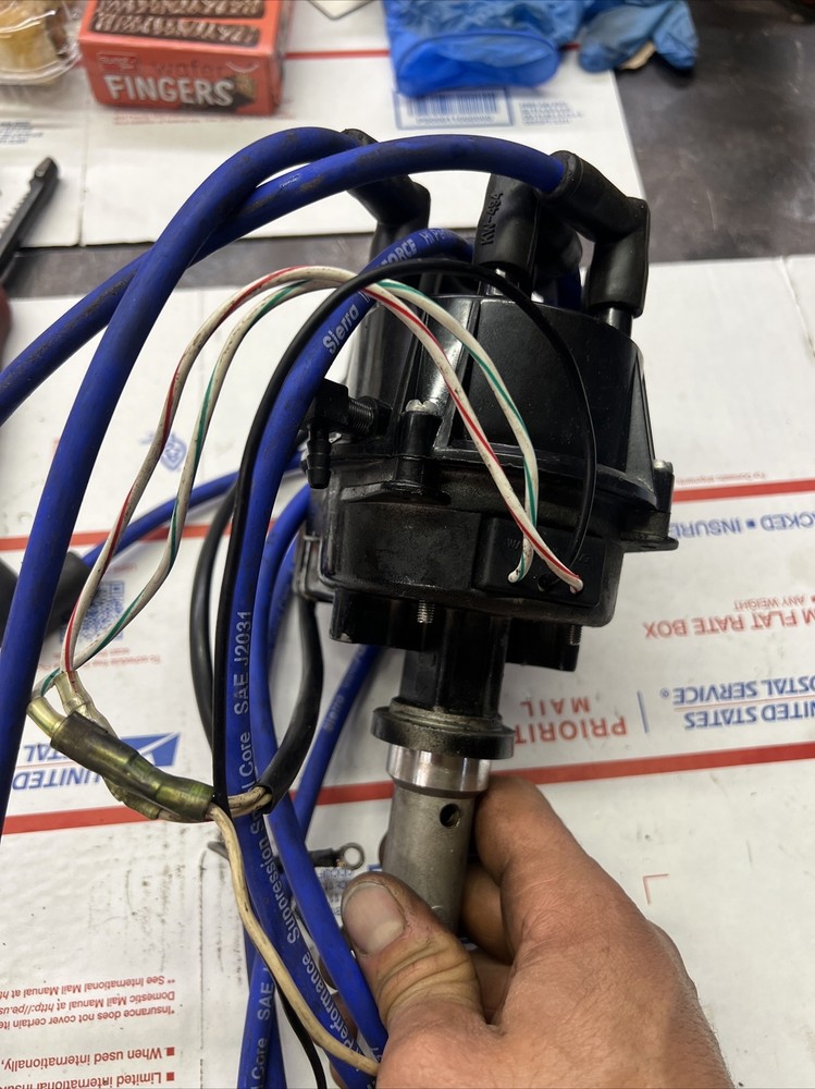 Mercruiser thunderbolt IV distributor with ignition module v6-14