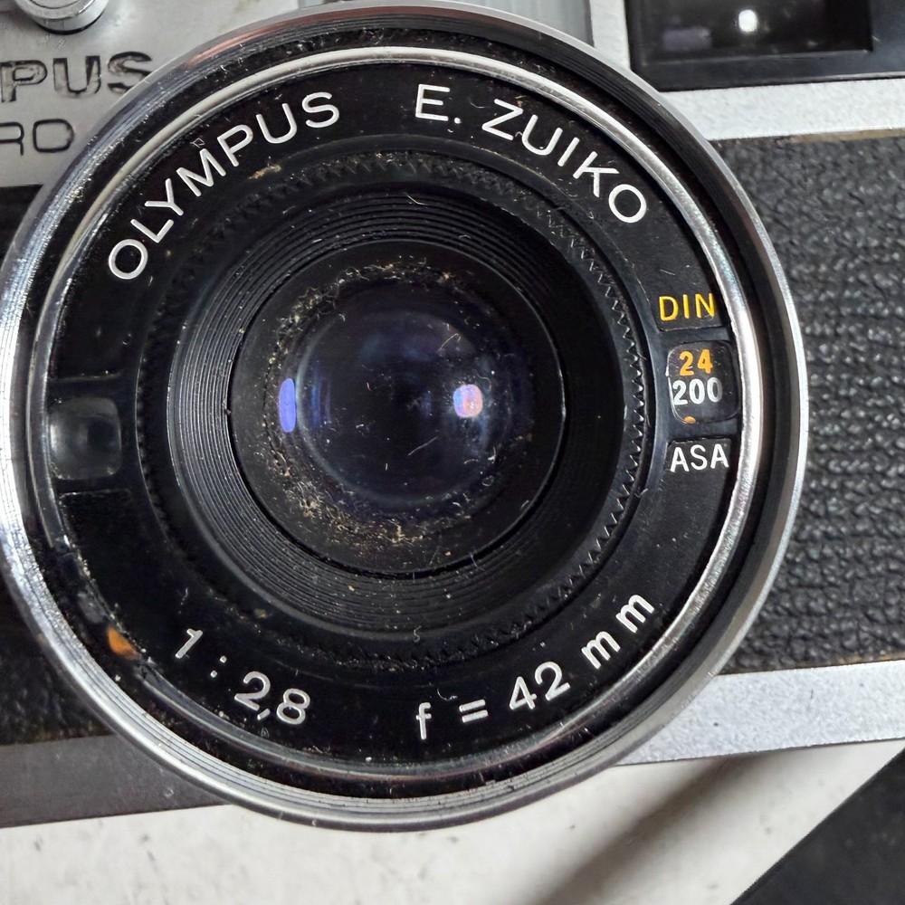 Olympus 35RC Black Silver 35mm Built-in Light Meter Portable Rangefinder Camera